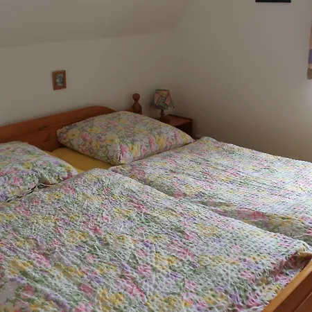 Haus Seerobbe-obergeschosswohnung 아파트 페마른