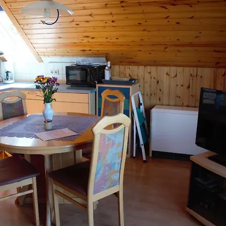 Haus Seerobbe-obergeschosswohnung * 페마른